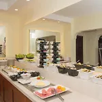 达坲迪尔别墅酒店 酒店 费特希耶