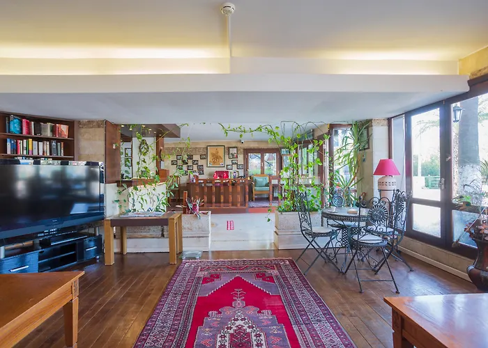 达坲迪尔别墅酒店 3* 费特希耶