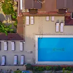 Hotel Daffodil 3*