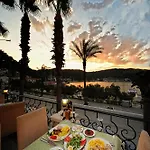 Daffodil Hotel