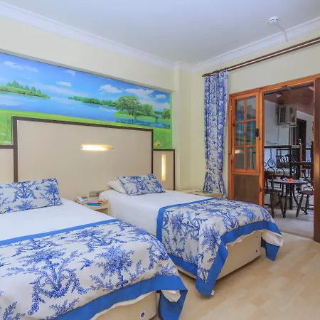 Daffodil Hotel 3*