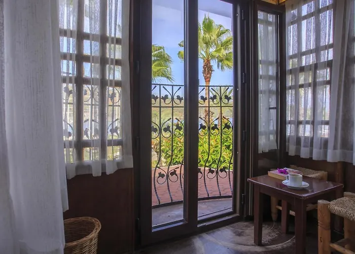 Hotell Daffodil 3*